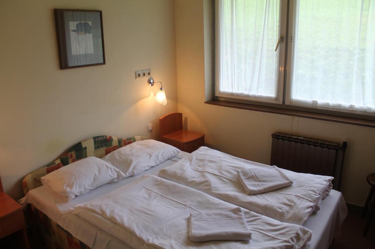 Bed and Breakfast Zur Post Lackenhof Exterior foto